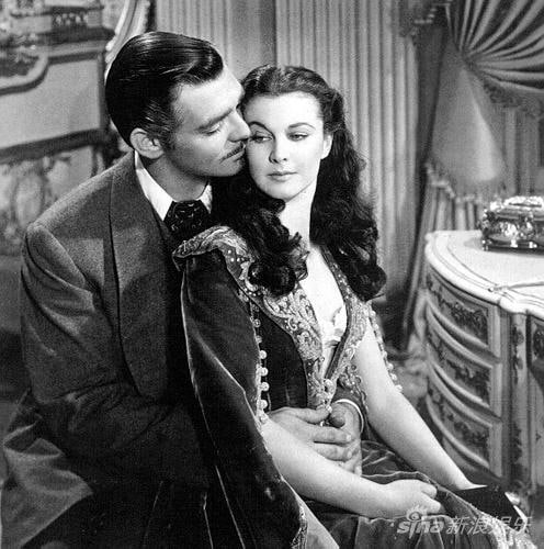 资源名称：乱世佳人描述：美国南北战争前夕，南方农场塔拉庄园的千金斯嘉丽（费雯·丽 Vivien Leigh 饰）爱上了另一个农场主的儿子艾希礼（莱斯利·霍华德 Leslie Howard 饰），遭到了拒绝，为了报复，她嫁给了自己不爱的男人，艾希礼妻子梅兰妮（奥利维娅·德哈维兰 Olivia de Havilland 饰）的弟弟查尔斯