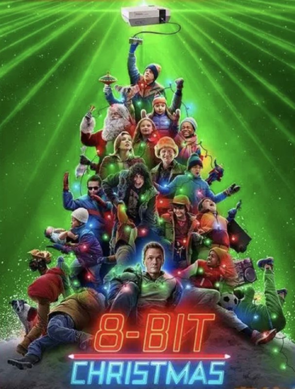 名称：8位机圣诞 4K(2160P)描述：8 Bit Christmas影片年代：2021影片产地：美国对白语言：英语影片字幕：中字外挂字幕电影简介：该片根据凯文·雅库波斯基撰写的同名小说改编，故事以20世纪80年代末的芝加哥郊区为背景，讲述了10岁的杰克·多伊尔(费格雷饰)为了得到最好、最新的圣诞电子游戏开始艰难的挑战