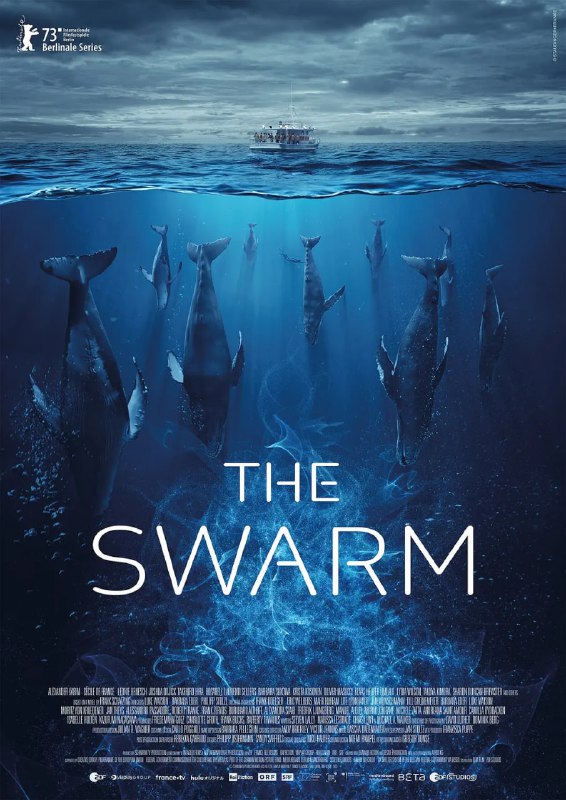 名称：种群 The Swarm (2023)  8集完结  木村拓哉/有史以来最昂贵的德国电视制作描述：故事讲述了一个外星人安静地生活在海底，直到他们的生态系统被污染破坏后，他们被迫毁灭人类