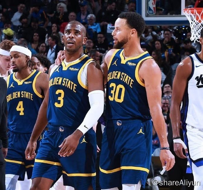 名称：11.02 国王vs勇士描述：美国职业篮球联赛（National Basketball Association），简称美职篮（NBA），是由北美30支职业球队组成的职业篮球联盟，是美国四大职业体育联盟之一