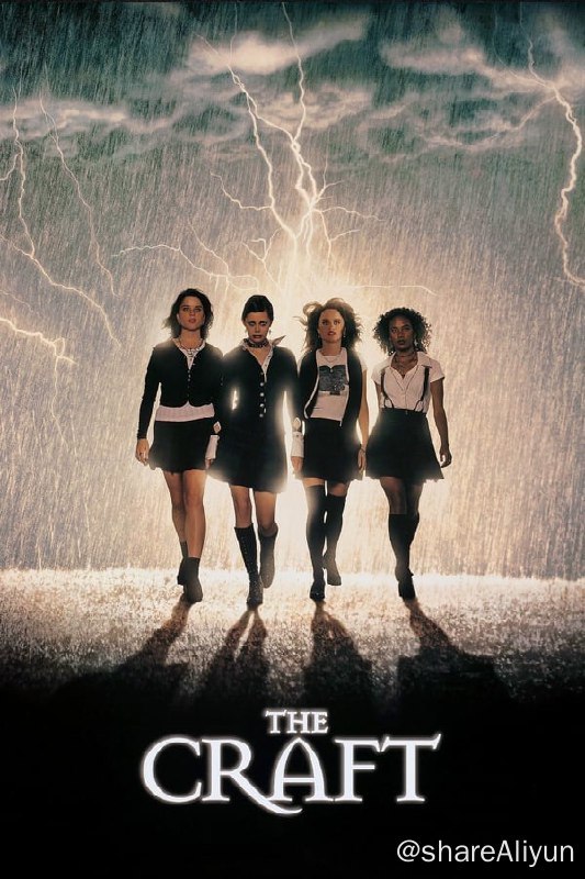 名称：魔女游戏(1996) 4K REMUX 外挂中字描述：16岁的少女萨拉·贝利（Robin Tunney 饰）外表阳光美丽，却拥有不为人知的痛苦过去