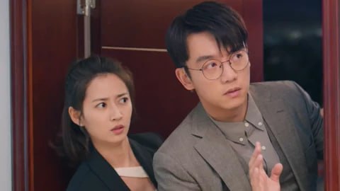 名称：今日宜加油2023 4K  王鹤棣 国内高斯电子 首发6集描述：企划三部曾是高发电子公司内部最神秘和风光的部门，但近三年却因屡次提出不靠谱的企划而导致地位一落千丈