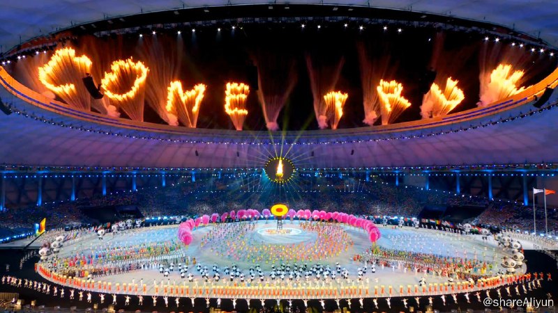 名称：成都2023大运会开幕式 4K HDR描述：成都第31届世界大学生夏季运动会开幕式，举办于2023年7月28日晚，国家主席习近平出席开幕式并宣布大会开幕