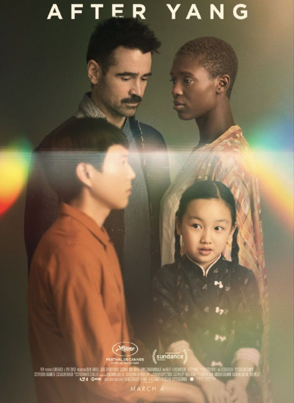 名称：杨之后(2022) 4K描述：杰克（柯林·法瑞尔 Colin Farrell 饰）和卡雅（朱迪·特纳-史密斯 Jodie Turner-Smith 饰）收养了名叫美香的华裔小姑娘，为了美香能够接触属于自己种族的文化，杰克购买了仿生机器人杨（贾斯汀·闵 Justin H. Min 饰）