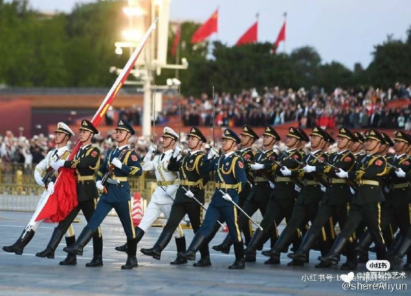 名称：《中国历年阅兵合集》1949-2019年描述：《中国历年阅兵合集》1949-2019年全集，另外有抗日战争胜利70周末阅兵视频，和历年阅兵大总结，内容丰富，速存  大约50GB ，部分老旧资源只有标清