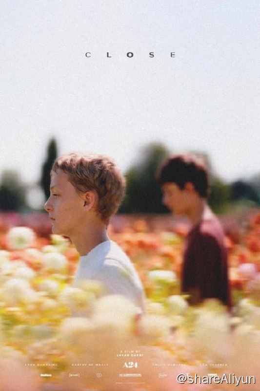 名称：亲密(2022) 4K 内封中字描述：故事围绕两个13岁的男孩展开，他们的关系长久以来非常亲密，但同学之间对他们的关系产生猜忌，使他们不得不分道扬镳