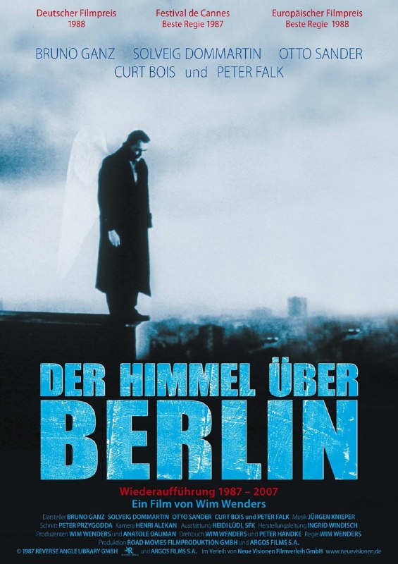 名称：柏林苍穹下 Der Himmel über Berlin (1987)描述：柏林由两位天使守护着，一个是对人世疾苦冷眼旁观的卡西尔，另一个是常常感怀于人类疾苦的丹密尔(布鲁诺•甘茨 Bruno Ganz 饰)