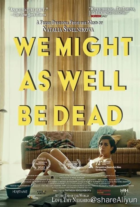 名称：剧情新片《我们也许已经离魂》中字描述：2022柏林电影节「德国视点」单元开幕片影片讲述了座落在森林边缘高耸的一栋理想大楼，也是乌托邦般的社区，任何人想要入住都要经过严格的考察和审批，一日，楼里发生了一条狗的失踪事件，打破了原本看似井井有条、邻里和谐的的社区平静，并被谣言和恐惧所蔓延，一时人人自危，而这个理想社区的女保安安娜，和她常年寄居在浴室里的女儿，最終走出了大楼