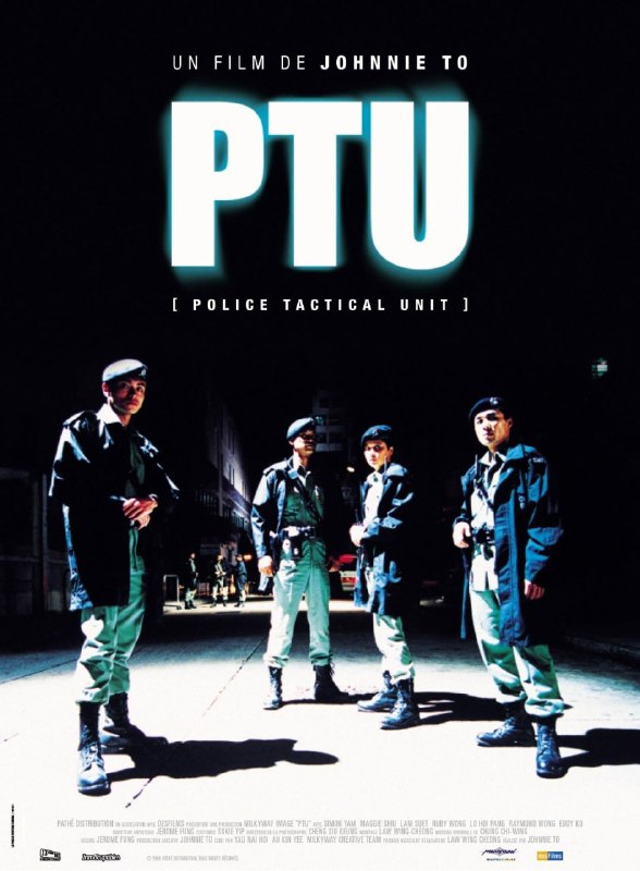名称：机动部队PTU 原盘Remux描述：《PTU机动部队》中的故事集中在两个男人和两个女人身上，他们都是警察，这是他们的共同点，但故事的冲突却是集中在他们不同处世方法、对警队纪律的不同理解和执行等方面