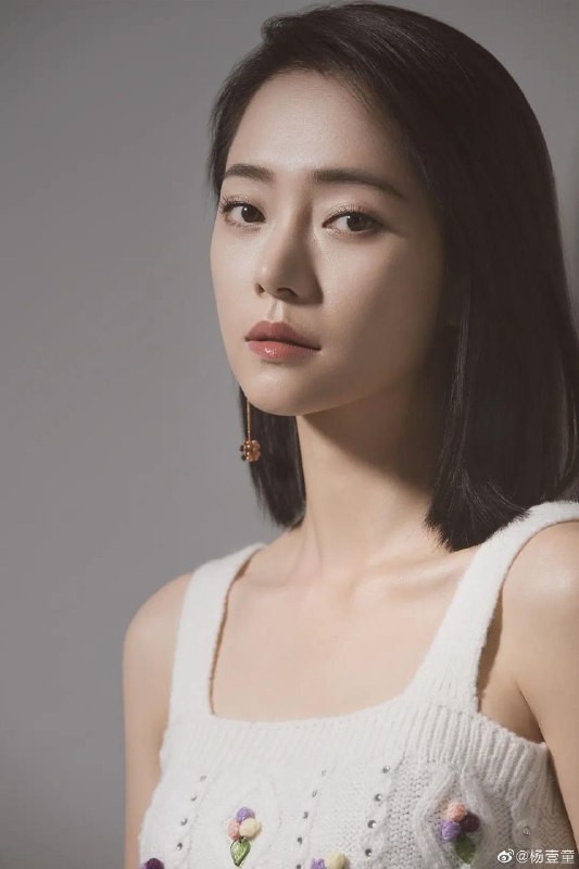 名称：《不期而至》【4K.60帧】【国语·内嵌简中】【蔡文静/杨壹童 】描述：这么好看的小姐姐的剧你不来看？还需要简介？赶紧看剧吧你！链接：