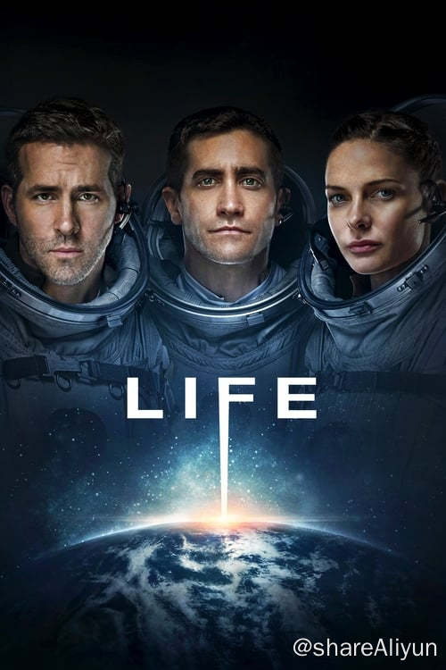 名称：异星觉醒 (2017)描述：大卫（杰克·吉伦哈尔 Jake Gyllenhaal 饰）、米兰达（丽贝卡·弗格森 Rebecca Ferguson 饰）、罗里（瑞安·雷诺兹 Ryan Reynolds 饰）、村上（真田广之 饰）和休（阿利安·巴克瑞 Ariyon Bakare 饰）在同一艘太空船上工作