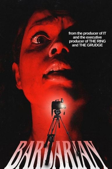 名称：野蛮人 Barbarian (2022)描述：影片讲述一名前往底特律参加工作面试的年轻女子预订了一间出租屋