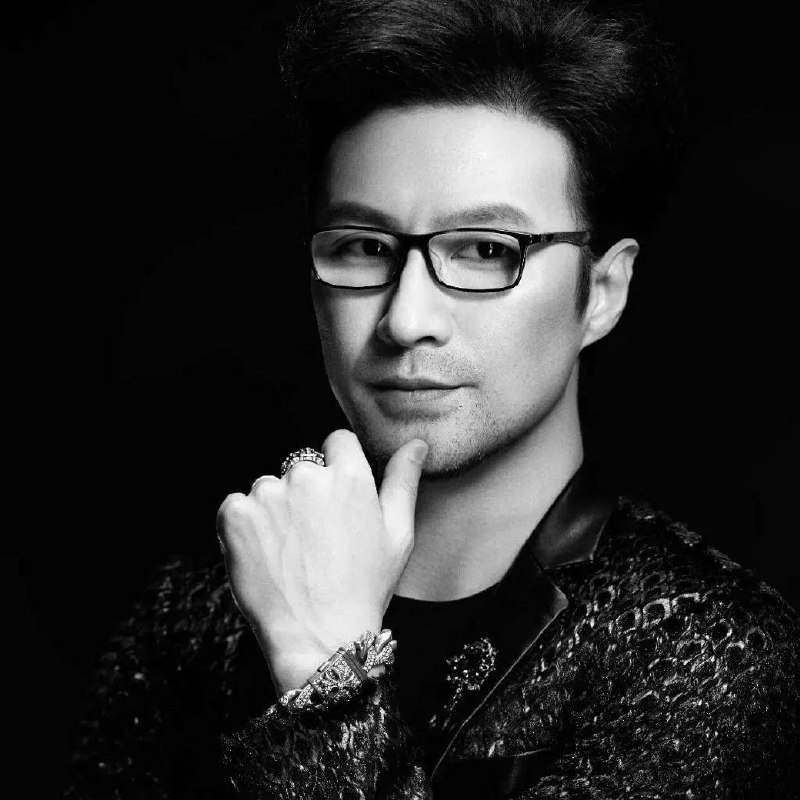 名称：汪峰音乐集描述：汪峰无损单曲55首 PLAC无损原音/汪峰音乐集/压缩包支持阿里云盘在线解压链接：