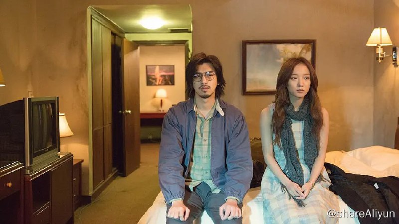 名称：后会无期‎ (2014)描述：故事开始于虚构的中国最东边的小岛“东极岛”，智力低下的青年胡生（高华阳 饰）讲述了关于他的两个哥们儿——马浩汉（冯绍峰 饰）和江河（陈柏霖 饰）的故事